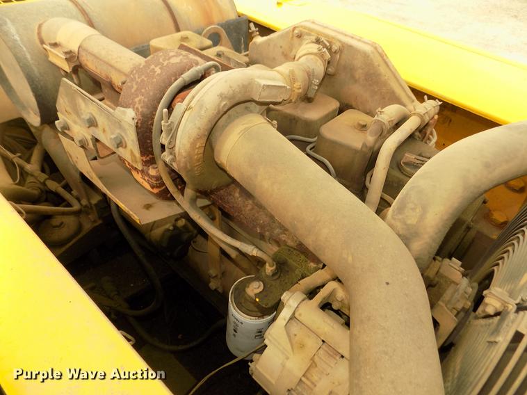 image for item DD2750 1996 Kobelco SK220LC excavator