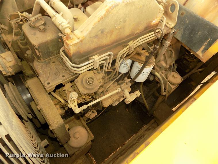 image for item DD2750 1996 Kobelco SK220LC excavator