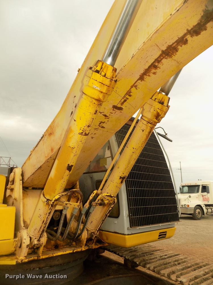 image for item DD2750 1996 Kobelco SK220LC excavator