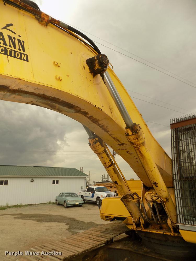 image for item DD2750 1996 Kobelco SK220LC excavator