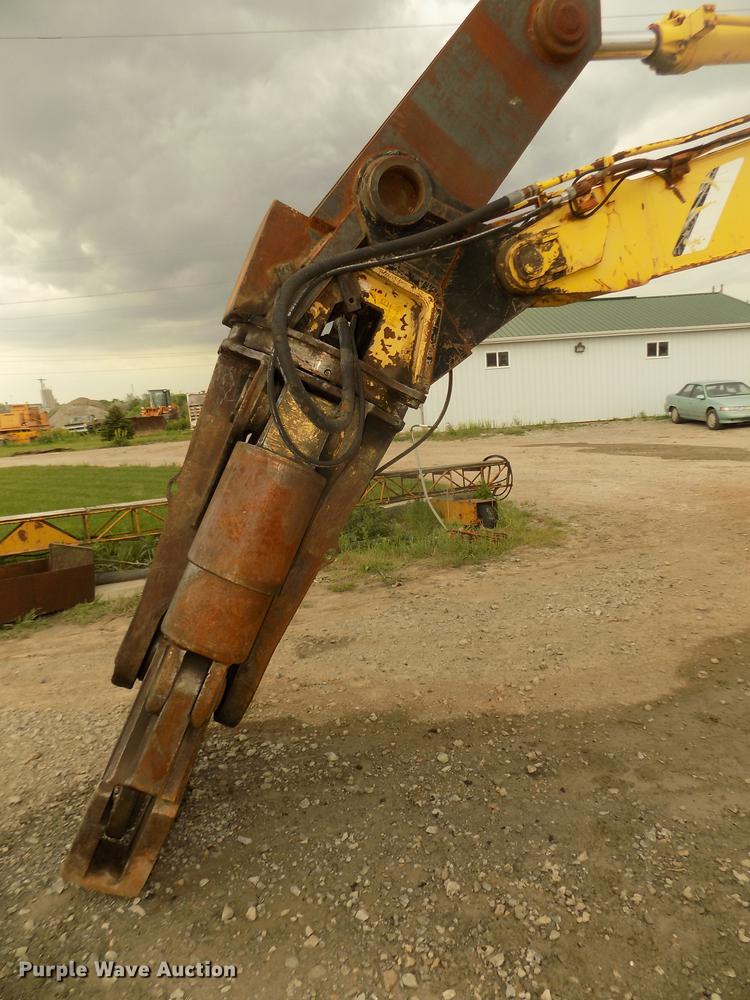 image for item DD2750 1996 Kobelco SK220LC excavator