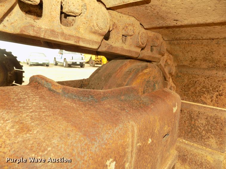 image for item DD2750 1996 Kobelco SK220LC excavator