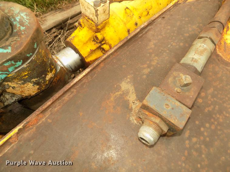 image for item DD2750 1996 Kobelco SK220LC excavator