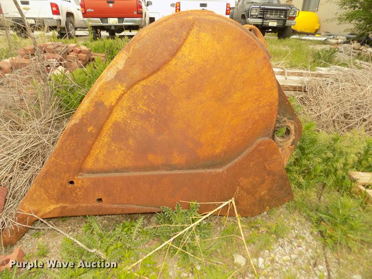 image for item DD2750 1996 Kobelco SK220LC excavator