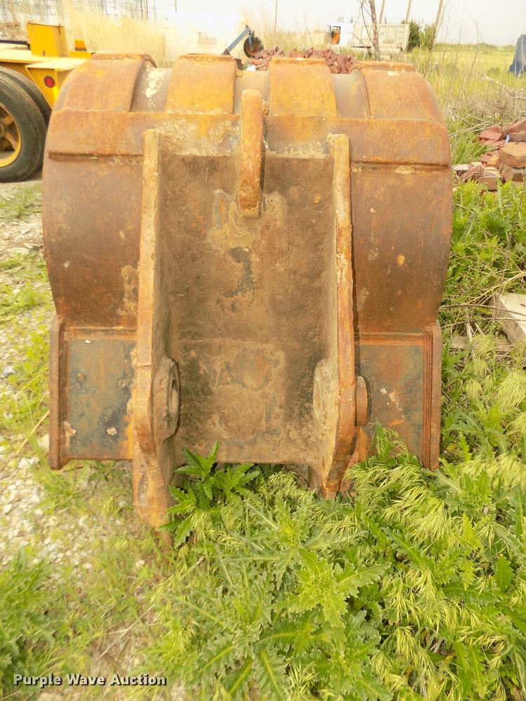 image for item DD2750 1996 Kobelco SK220LC excavator