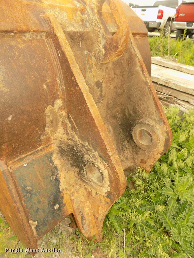 image for item DD2750 1996 Kobelco SK220LC excavator