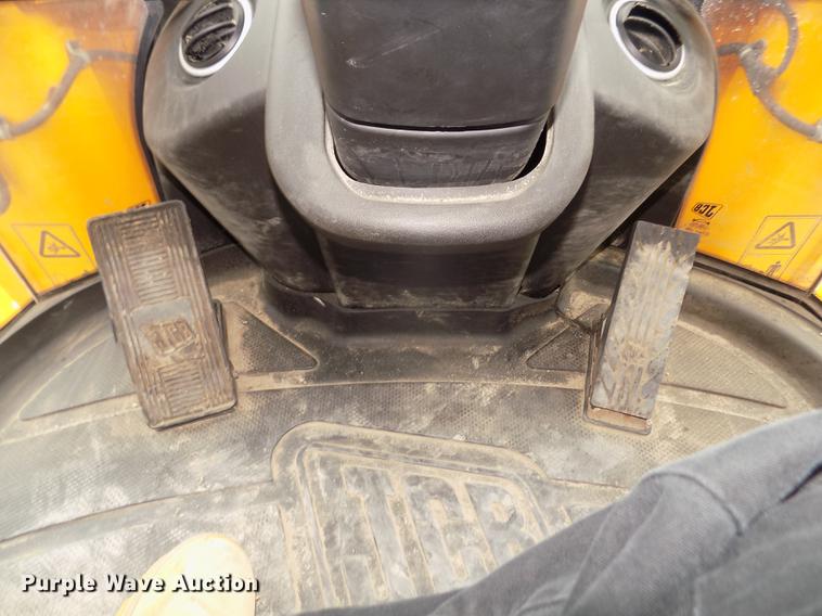 image for item DD2754 2013 JCB 437 ZX wheel loader