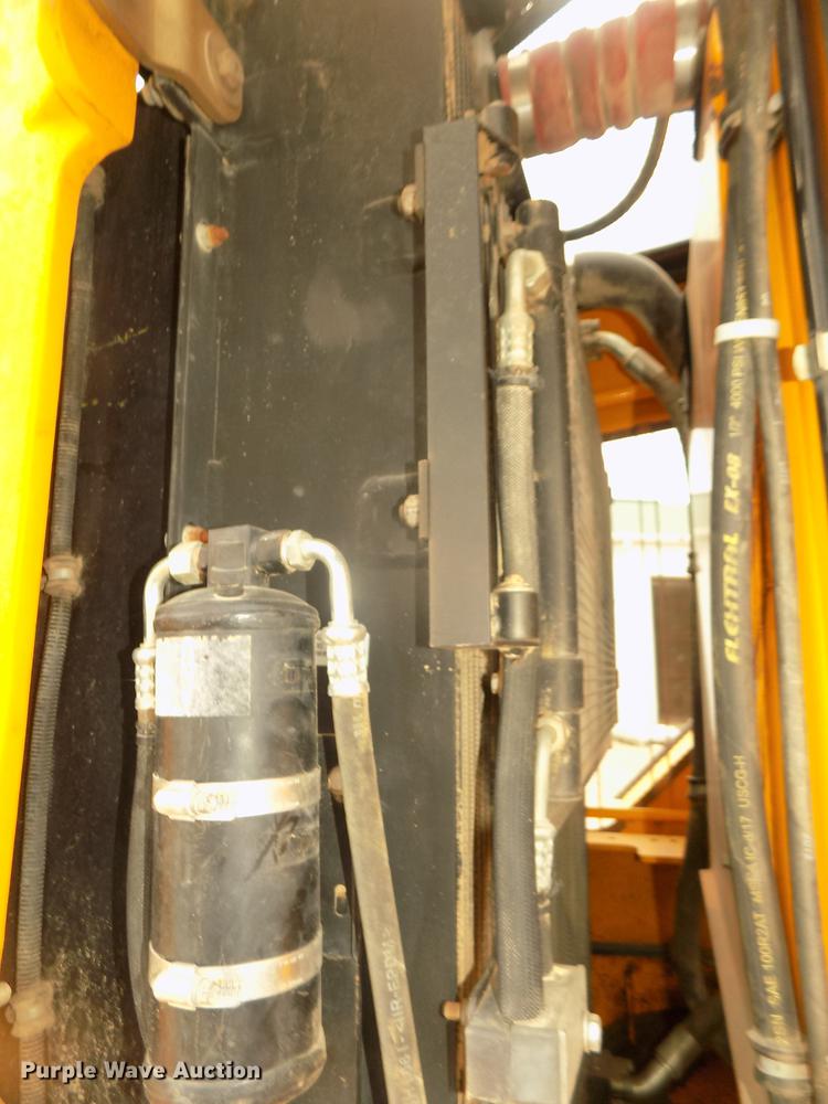 image for item DD2754 2013 JCB 437 ZX wheel loader