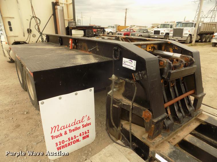 image for item DD2755 1984 Hyster lowboy equipment trailer