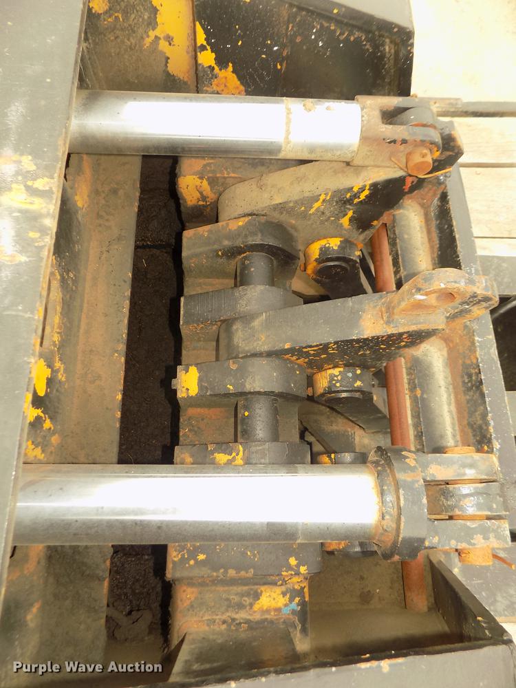 image for item DD2755 1984 Hyster lowboy equipment trailer