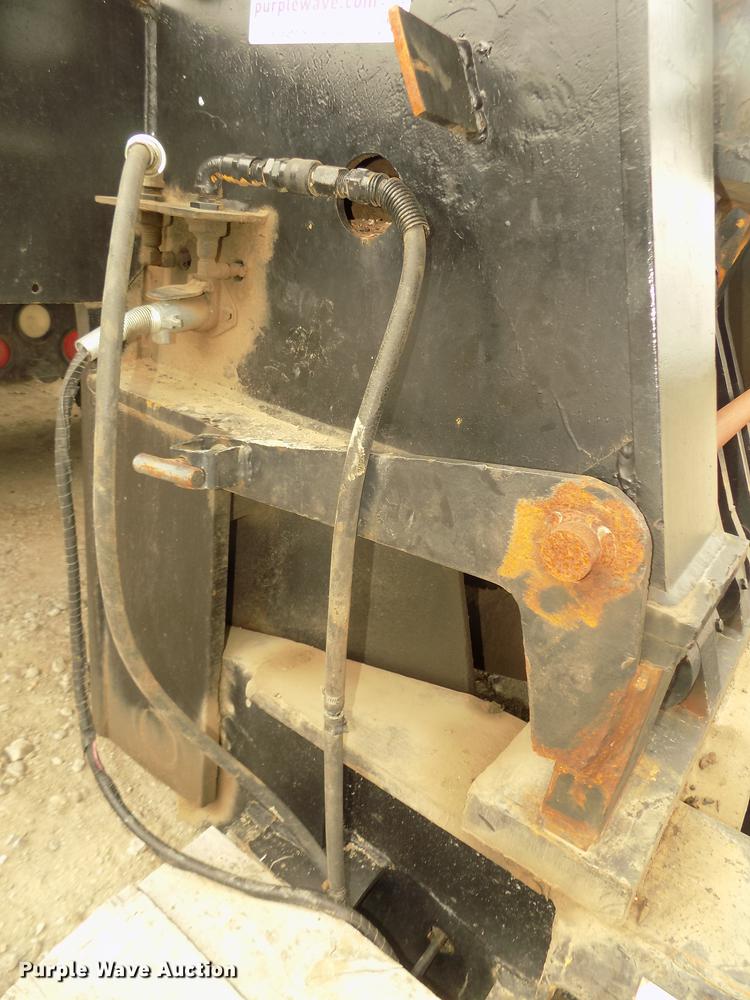 image for item DD2755 1984 Hyster lowboy equipment trailer