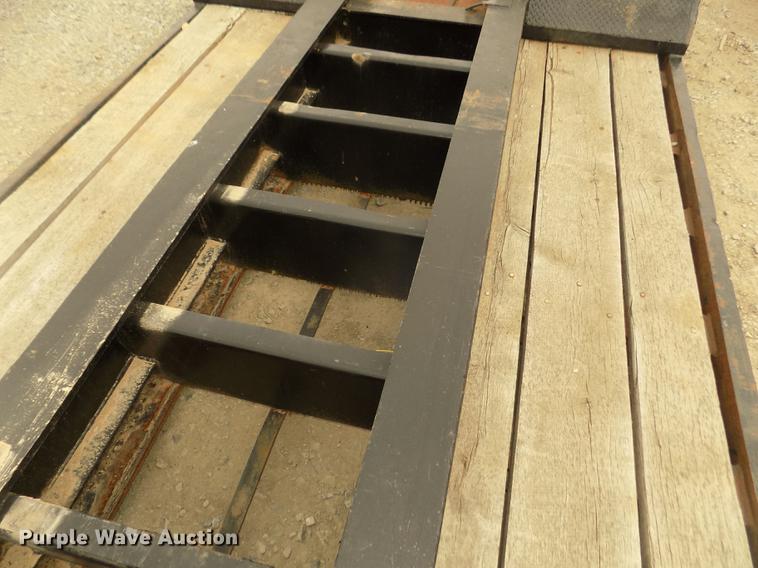 image for item DD2755 1984 Hyster lowboy equipment trailer