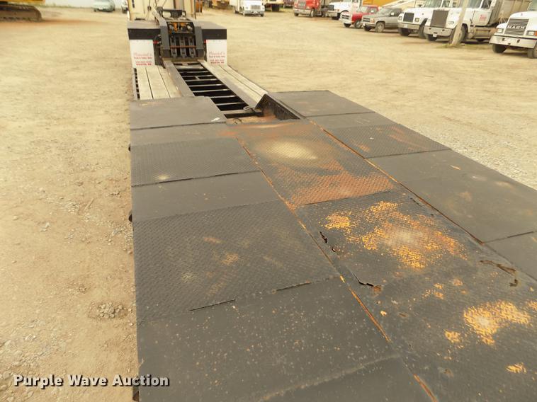 image for item DD2755 1984 Hyster lowboy equipment trailer