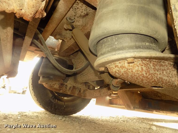 image for item DD2755 1984 Hyster lowboy equipment trailer