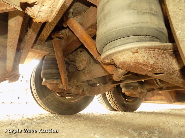 image for item DD2755 1984 Hyster lowboy equipment trailer