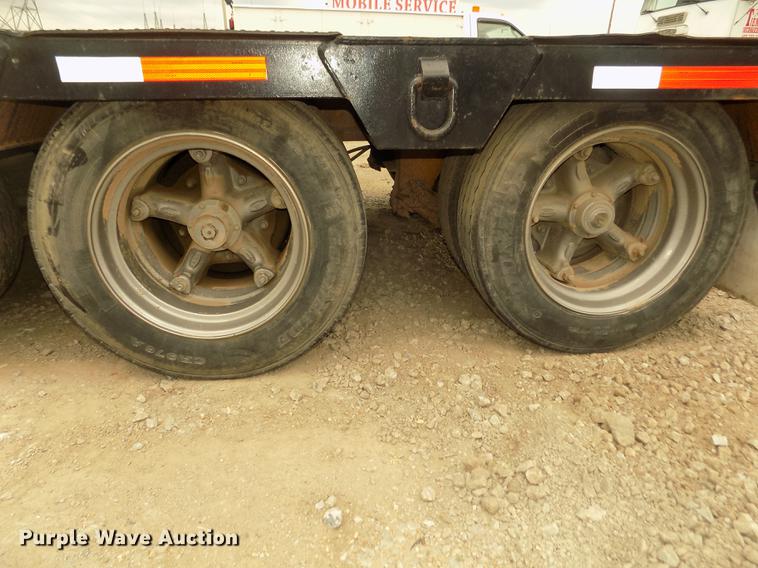 image for item DD2755 1984 Hyster lowboy equipment trailer