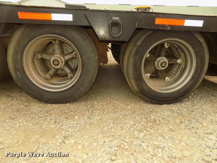 image for item DD2755 1984 Hyster lowboy equipment trailer