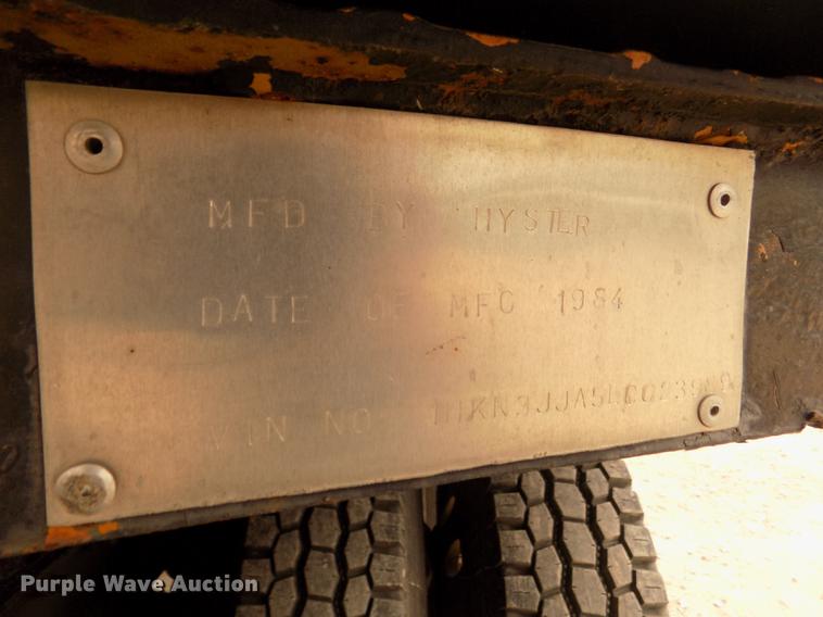 image for item DD2755 1984 Hyster lowboy equipment trailer