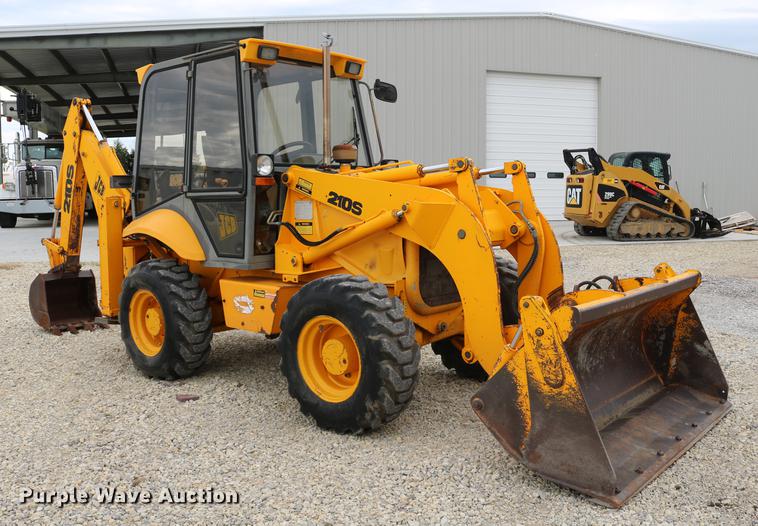 image for item DD4247 1995 JCB 210S backhoe