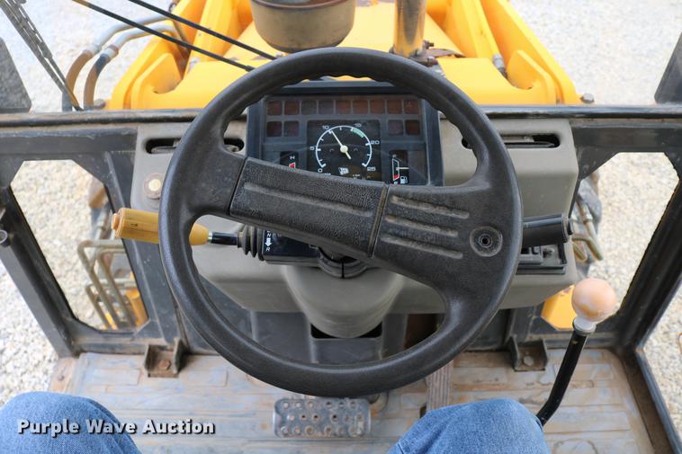 image for item DD4247 1995 JCB 210S backhoe