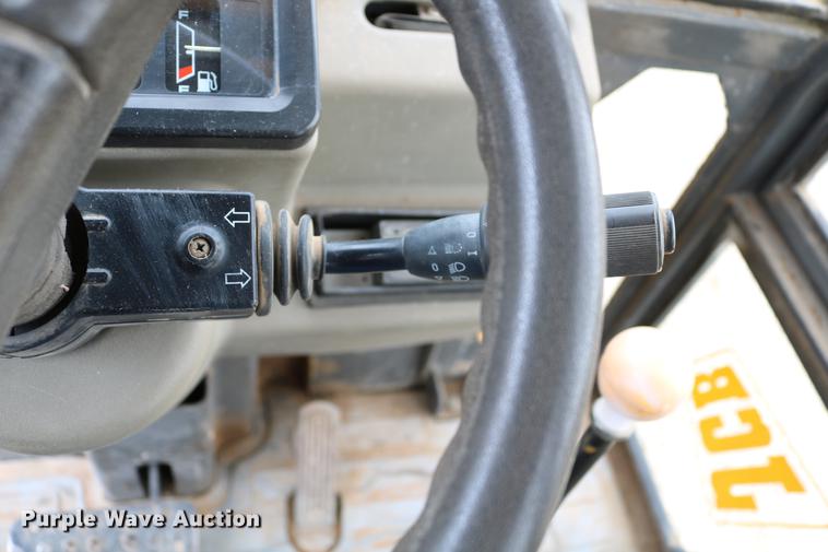 image for item DD4247 1995 JCB 210S backhoe