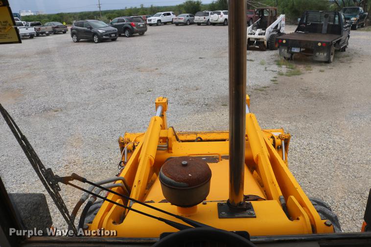 image for item DD4247 1995 JCB 210S backhoe