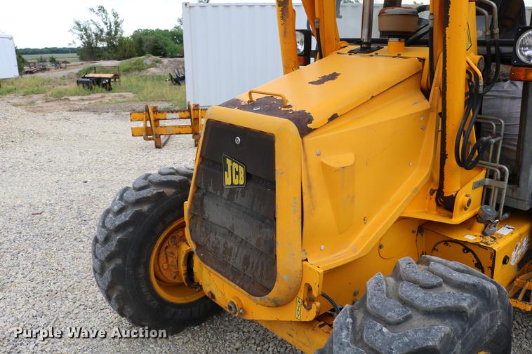 image for item DD4247 1995 JCB 210S backhoe