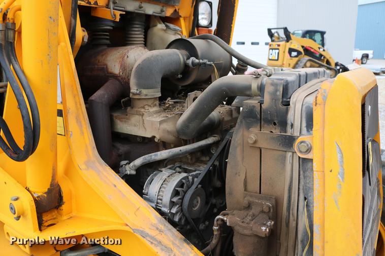 image for item DD4247 1995 JCB 210S backhoe