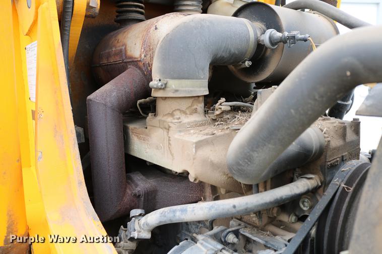 image for item DD4247 1995 JCB 210S backhoe