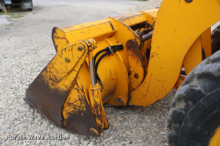 image for item DD4247 1995 JCB 210S backhoe