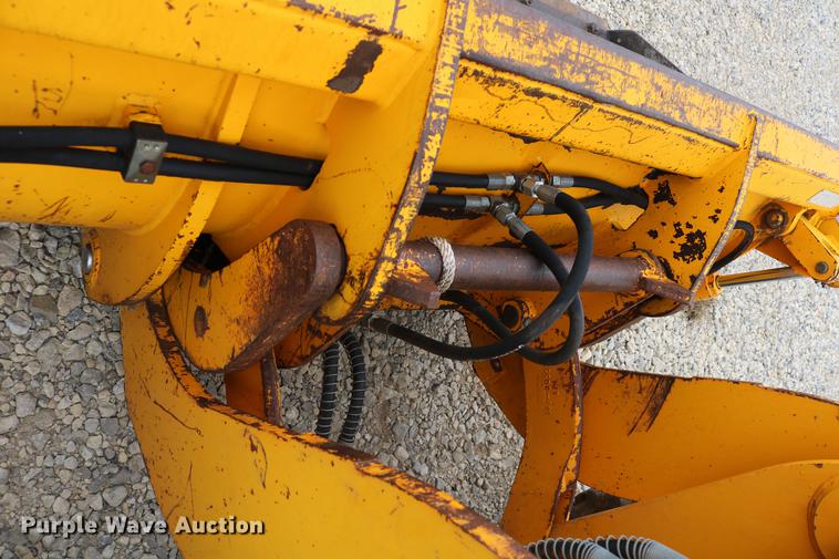 image for item DD4247 1995 JCB 210S backhoe