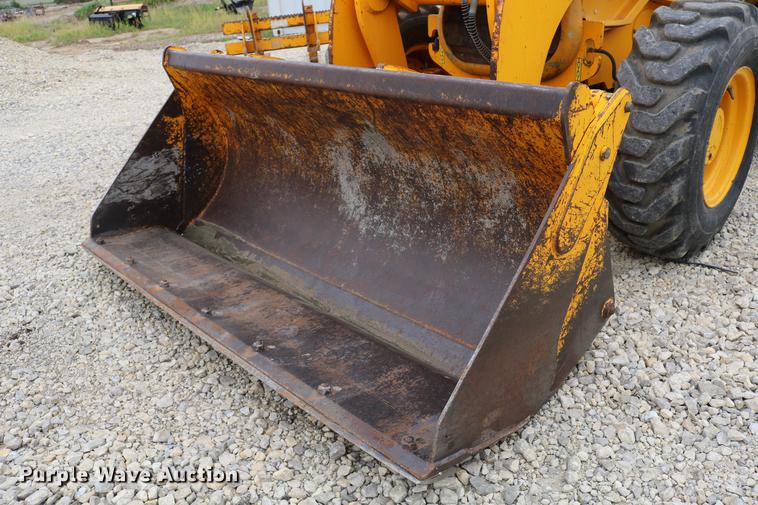 image for item DD4247 1995 JCB 210S backhoe