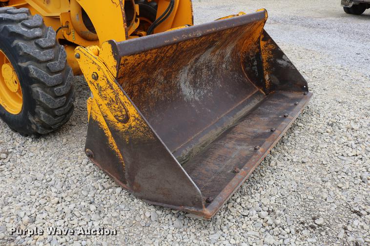 image for item DD4247 1995 JCB 210S backhoe