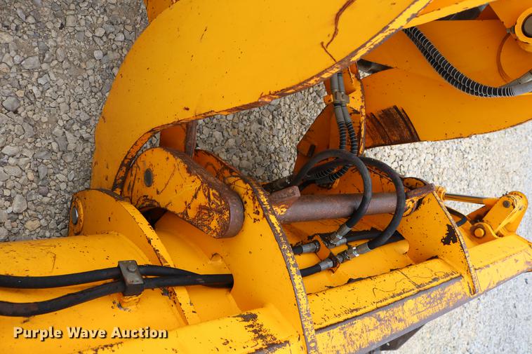 image for item DD4247 1995 JCB 210S backhoe