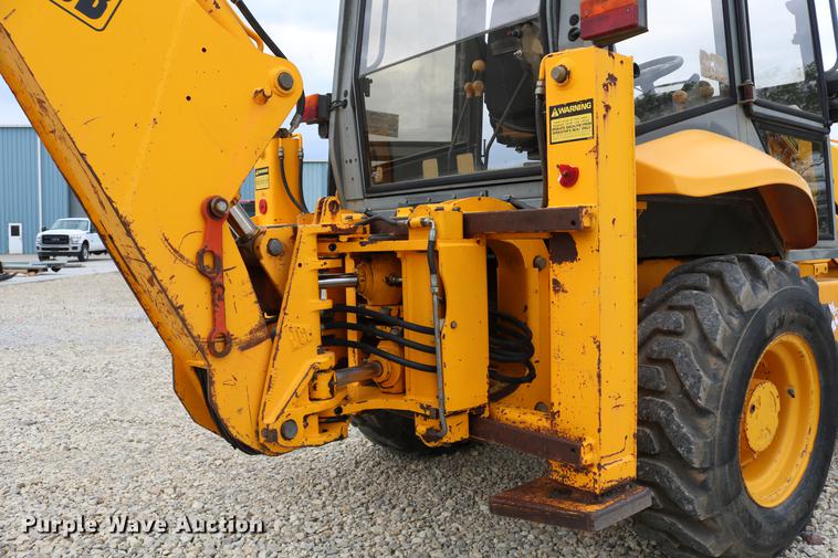 image for item DD4247 1995 JCB 210S backhoe
