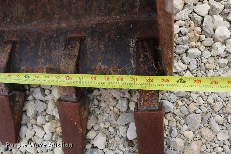 image for item DD4247 1995 JCB 210S backhoe