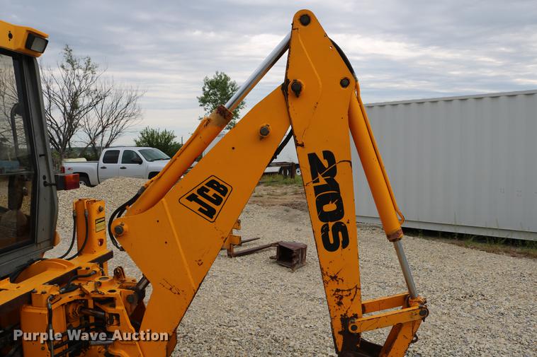 image for item DD4247 1995 JCB 210S backhoe