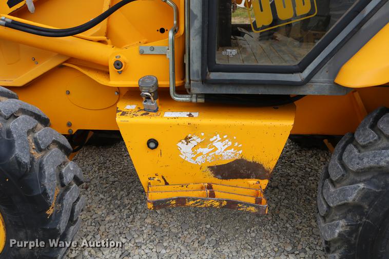 image for item DD4247 1995 JCB 210S backhoe