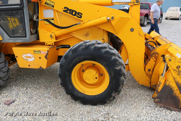 image for item DD4247 1995 JCB 210S backhoe