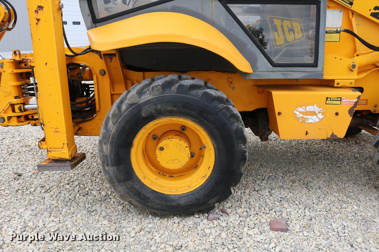 image for item DD4247 1995 JCB 210S backhoe