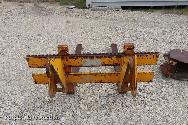 image for item DD4247 1995 JCB 210S backhoe