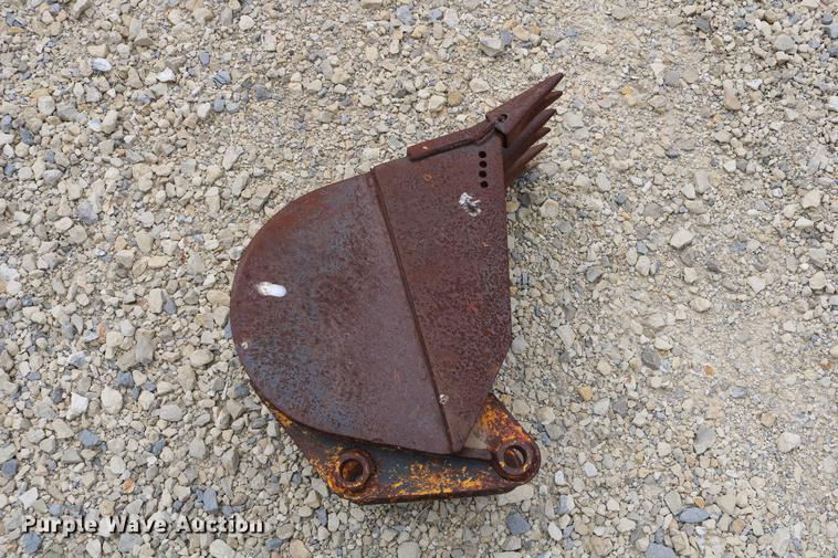 image for item DD4247 1995 JCB 210S backhoe