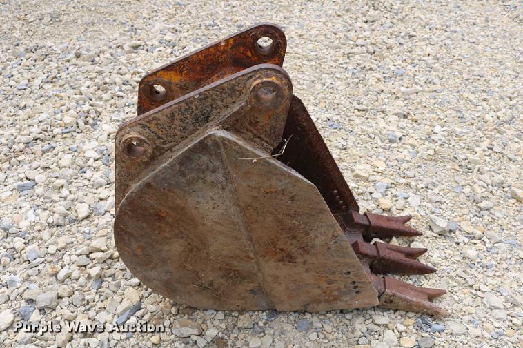 image for item DD4247 1995 JCB 210S backhoe