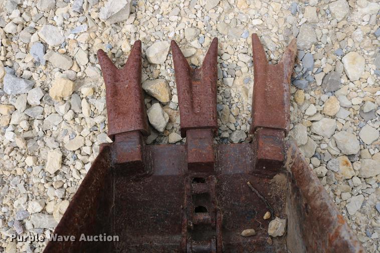 image for item DD4247 1995 JCB 210S backhoe