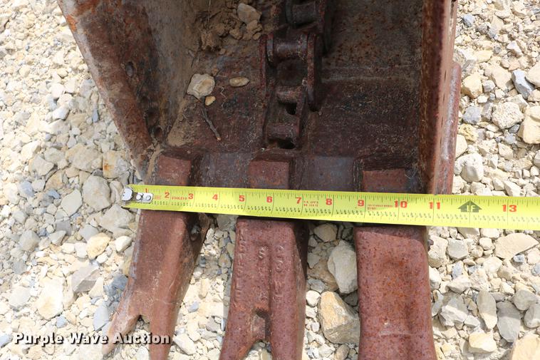 image for item DD4247 1995 JCB 210S backhoe