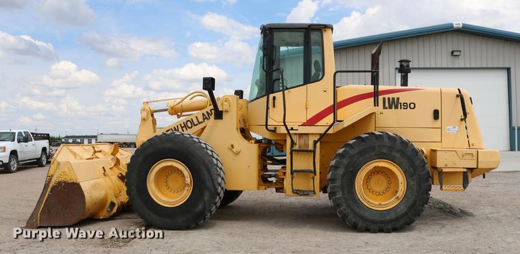 image for item DD4257 2000 New Holland LW190 wheel loader