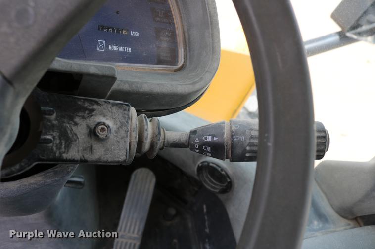 image for item DD4257 2000 New Holland LW190 wheel loader