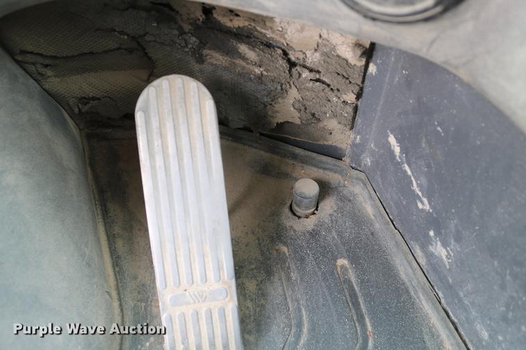 image for item DD4257 2000 New Holland LW190 wheel loader