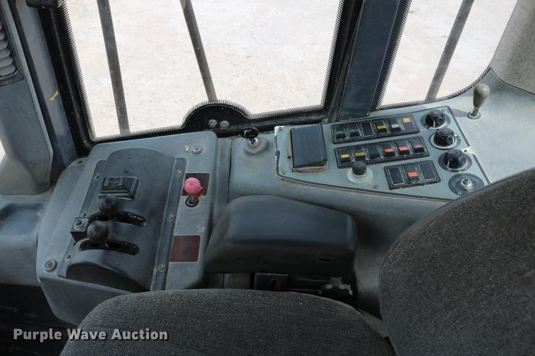 image for item DD4257 2000 New Holland LW190 wheel loader