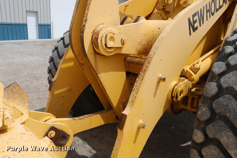 image for item DD4257 2000 New Holland LW190 wheel loader